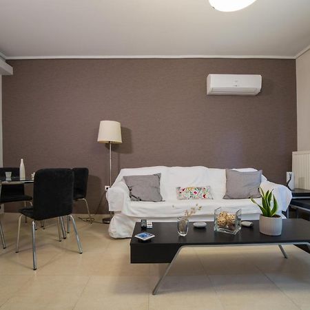 Lovely New Βuild Flat Near Metro - Free Parking เอเธนส์ ภายนอก รูปภาพ